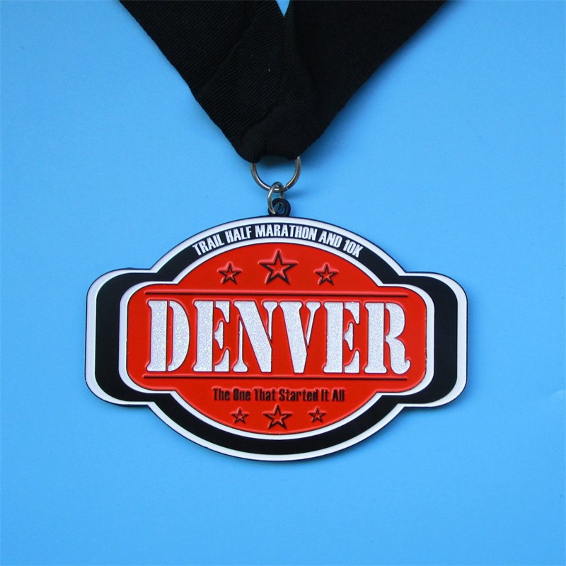Kostenlose coole Designmedaille Custom Metall Gold Medal Marathon Finisher Medaillen